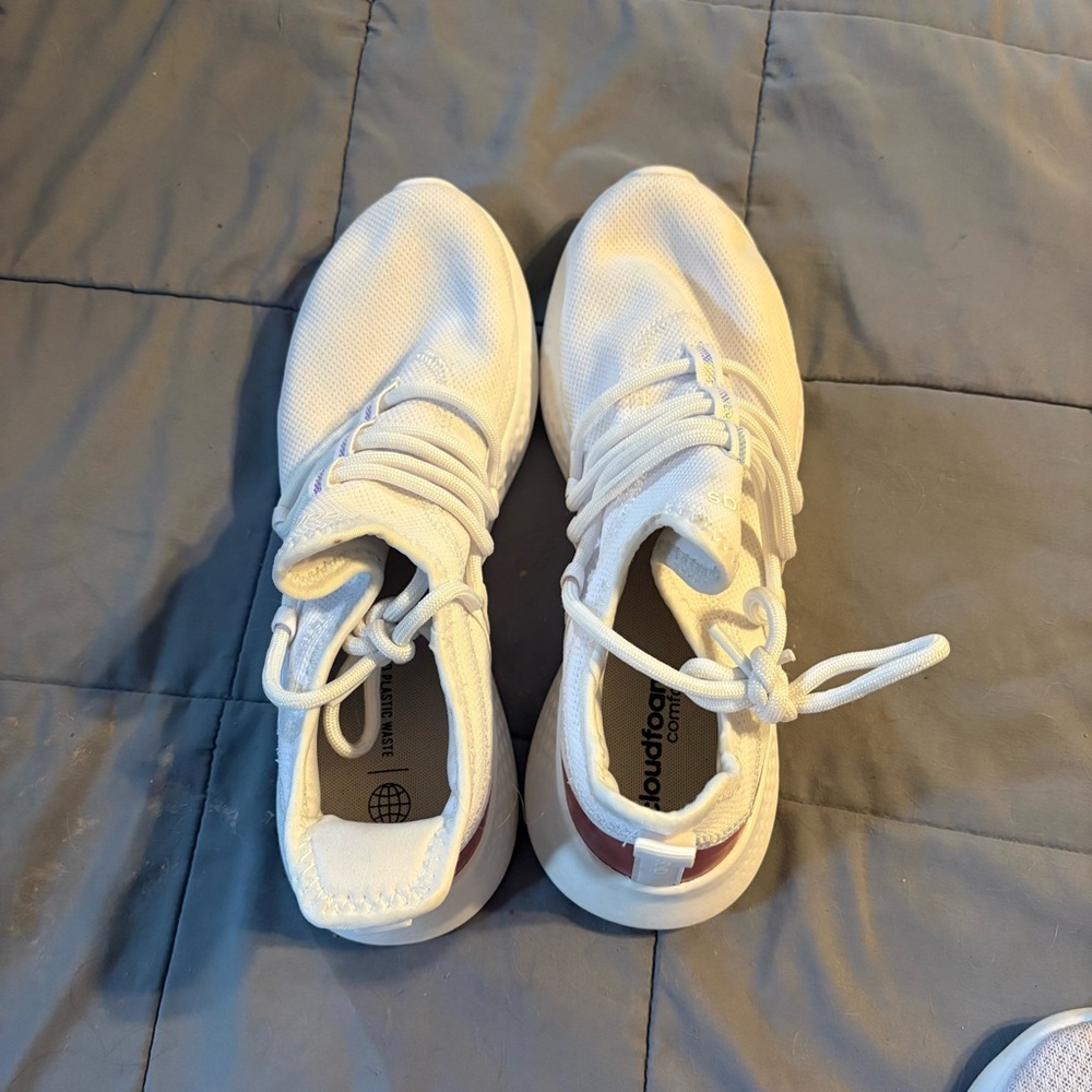 adidas Women’s White Athletic Shoes with Maroon Accent